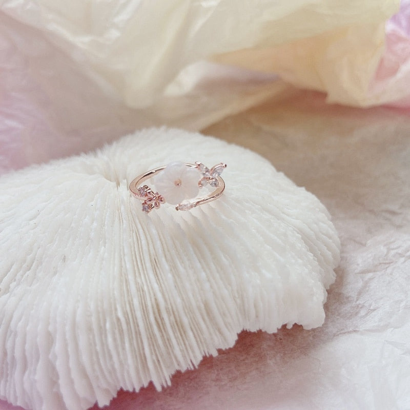 Adjustable Crystal Flower Ring for Women - open shell rosegold / Resizable